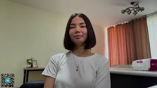 Snapshot of MarylnMonnier chatting on 04-29-26, 07:12 MarylnMonnier online show from 04-29-26, 07:12