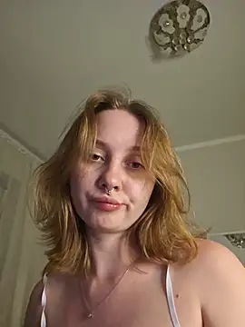Snapshot of ooopsitscandy chatting on 07-16-26, 06:27 ooopsitscandy online show from 07-16-26, 06:27