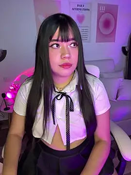iEmily  online show from 05-27-26, 02:19