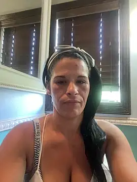 Snapshot of Vanessa_Valentine chatting on 04-28-26, 01:59 Vanessa Valentine online show from 04-28-26, 01:59