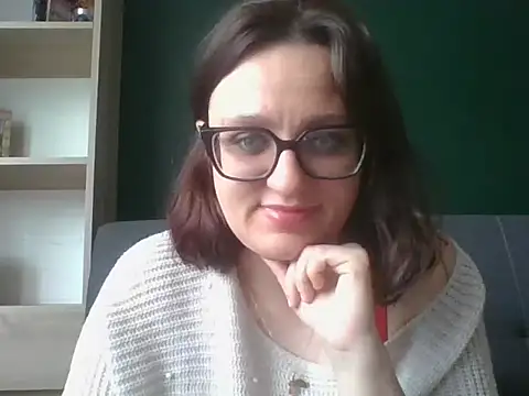 Snapshot of sensual_paris chatting on 05-11-26, 05:42 sensual paris online show from 05-11-26, 05:42