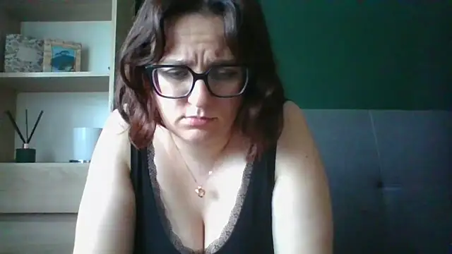 Snapshot of sensual_paris chatting on 07-17-26, 05:26 sensual paris online show from 07-17-26, 05:26