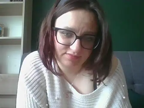 Snapshot of sensual_paris chatting on 05-05-26, 05:32 sensual paris online show from 05-05-26, 05:32