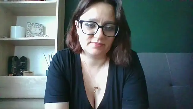 Snapshot of sensual_paris chatting on 07-30-26, 05:28 sensual paris online show from 07-30-26, 05:28
