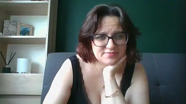 Snapshot of sensual_paris chatting on 07-08-26, 05:30 sensual paris online show from 07-08-26, 05:30