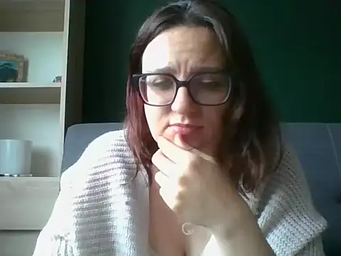 Snapshot of sensual_paris chatting on 06-11-26, 05:26 sensual paris online show from 06-11-26, 05:26