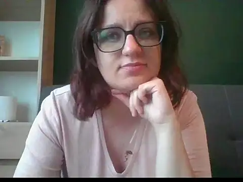 Snapshot of sensual_paris chatting on 05-21-26, 05:27 sensual paris online show from 05-21-26, 05:27