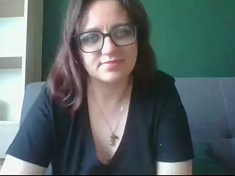 Snapshot of sensual_paris chatting on 05-20-26, 05:37 sensual paris online show from 05-20-26, 05:37