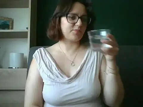 Snapshot of sensual_paris chatting on 07-03-26, 05:25 sensual paris online show from 07-03-26, 05:25