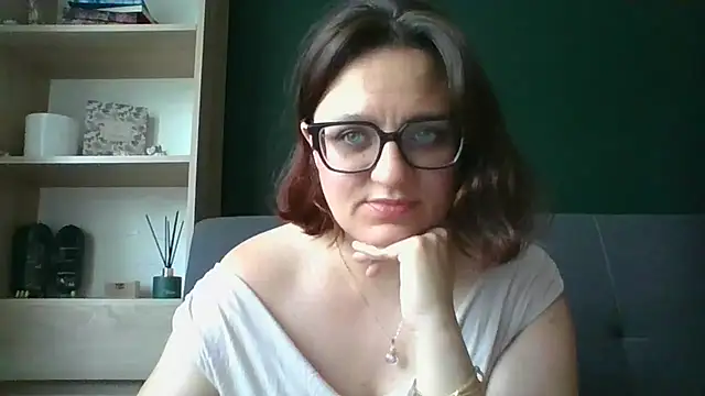 Snapshot of sensual_paris chatting on 07-31-26, 05:18 sensual paris online show from 07-31-26, 05:18