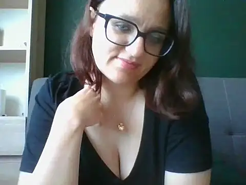Snapshot of sensual_paris chatting on 06-16-26, 05:29 sensual paris online show from 06-16-26, 05:29