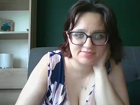 Snapshot of sensual_paris chatting on 06-30-26, 05:29 sensual paris online show from 06-30-26, 05:29
