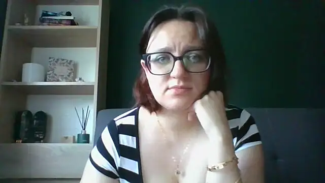 Snapshot of sensual_paris chatting on 07-28-26, 05:26 sensual paris online show from 07-28-26, 05:26