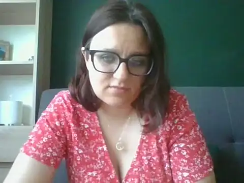 Snapshot of sensual_paris chatting on 06-02-26, 05:29 sensual paris online show from 06-02-26, 05:29