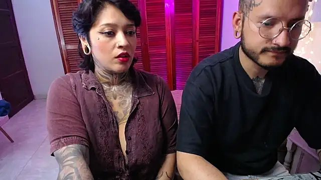 Snapshot of realhomesex chatting on 04-30-26, 03:13 realhomesex online show from 04-30-26, 03:13