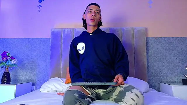 Liam  Mercury online show from 07-12-26, 04:02