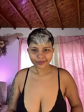 A CURVY HOT online show from 05-11-26, 01:45