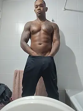 Snapshot of 28Conejo31 chatting on 05-19-26, 08:21 28Conejo31 online show from 05-19-26, 08:21