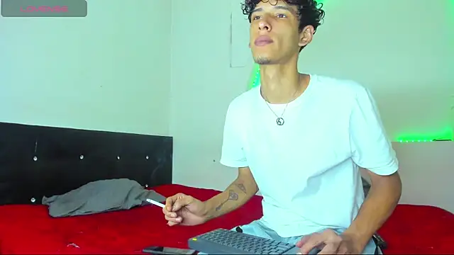 liammendoza98 online show from 05-16-26, 12:04