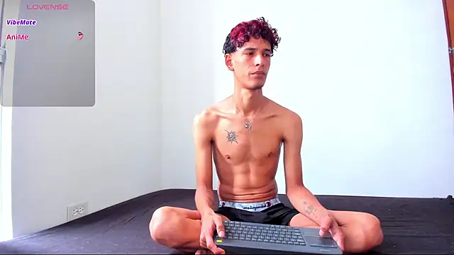 liammendoza98 online show from 06-04-26, 01:05