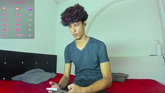 liammendoza98 online show from 05-11-26, 01:12
