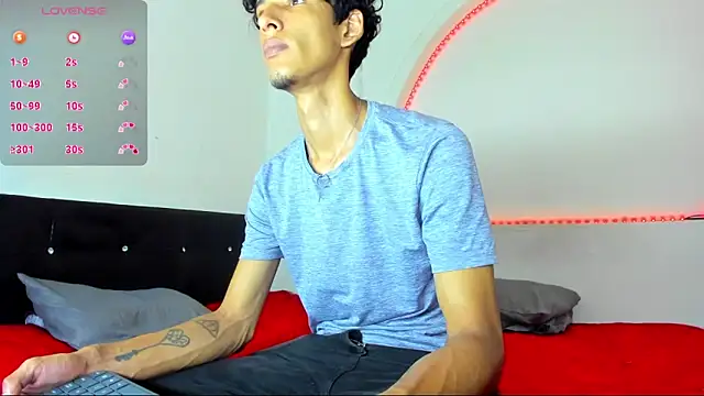 liammendoza98 online show from 05-26-26, 12:03
