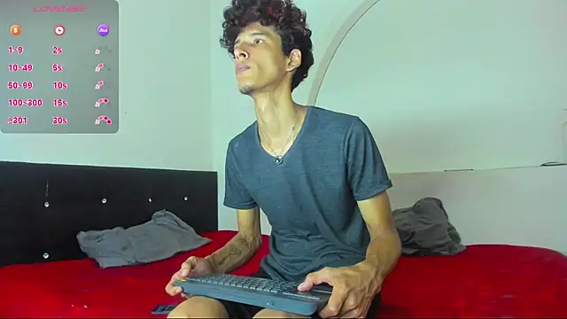 liammendoza98 online show from 05-14-26, 12:02