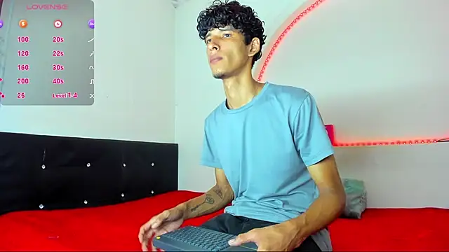 liammendoza98 online show from 05-21-26, 12:02