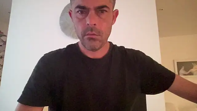 Riccardo86xx online show from 05-05-26, 03:42
