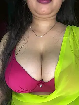 Naughty pooja44 online show from 05-26-26, 07:01