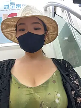 xiaochengzi505 online show from 07-13-26, 05:51