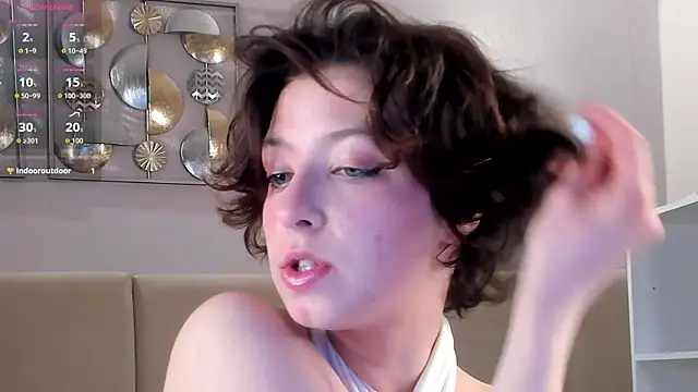 Snapshot of bluebreeze888 chatting on 06-06-26, 03:12 bluebreeze888 online show from 06-06-26, 03:12