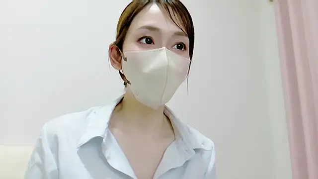 Snapshot of momoka__o0 chatting on 06-30-26, 10:48 momoka o0 online show from 06-30-26, 10:48