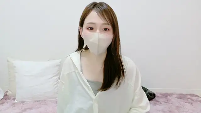 Snapshot of momoka__o0 chatting on 05-19-26, 04:30 momoka o0 online show from 05-19-26, 04:30