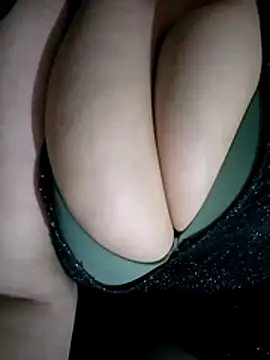 beauty-curvy online show from 04-30-26, 01:07