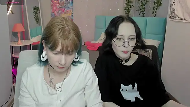 Elira Vane online show from 05-15-26, 11:08