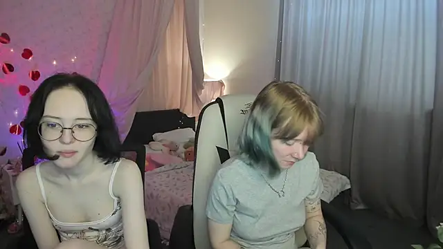 Elira Vane online show from 05-29-26, 03:12