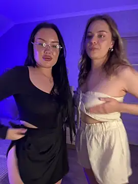 Cherry Pair online show from 04-28-26, 11:36