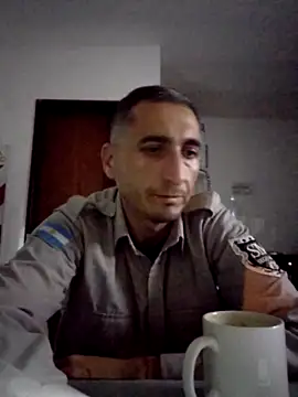 Snapshot of Alejandro83bsf chatting on 06-07-26, 05:23 Alejandro83bsf online show from 06-07-26, 05:23