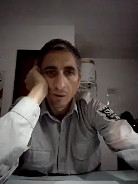 Snapshot of Alejandro83bsf chatting on 05-16-26, 04:11 Alejandro83bsf online show from 05-16-26, 04:11