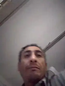 Snapshot of Alejandro83bsf chatting on 05-17-26, 05:07 Alejandro83bsf online show from 05-17-26, 05:07