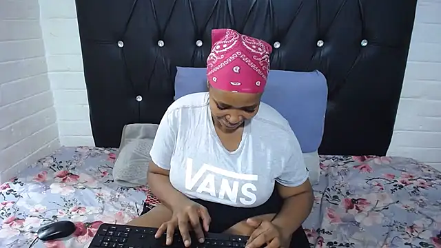 CandyBoobs69 online show from 07-11-26, 05:35