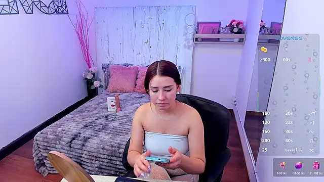 Lana Fiore online show from 07-17-26, 02:36