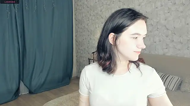 Snapshot of MaudGammel chatting on 08-07-26, 07:31 MaudGammel online show from 08-07-26, 07:31