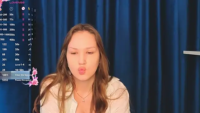 Snapshot of GitaBitetto chatting on 05-22-26, 06:55 GitaBitetto online show from 05-22-26, 06:55