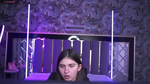 LizaTiffanya  online show from 04-28-26, 10:08