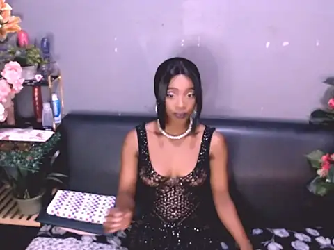 Snapshot of LolaSavageXO chatting on 05-19-26, 06:48 LolaSavageXO online show from 05-19-26, 06:48