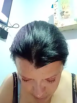 Snapshot of Samantha_Kieran chatting on 05-23-26, 04:17 Samantha Kieran online show from 05-23-26, 04:17