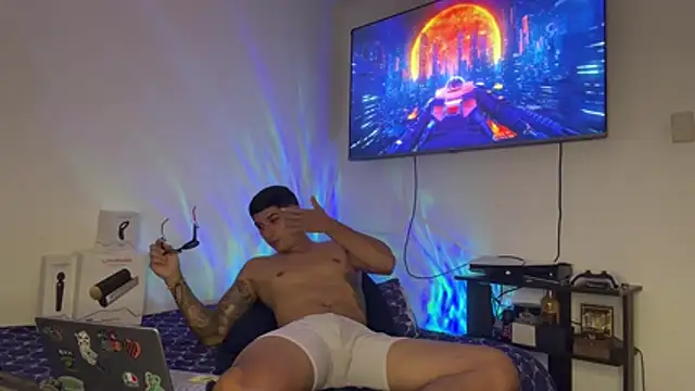 Snapshot of SexxxySquirterStev777 chatting on 05-11-26, 04:04 SexxxySquirterStev777 online show from 05-11-26, 04:04