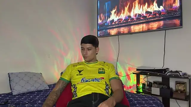 Snapshot of SexxxySquirterStev777 chatting on 05-20-26, 01:30 SexxxySquirterStev777 online show from 05-20-26, 01:30